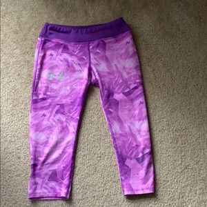 Kids under armour knee-length leggings